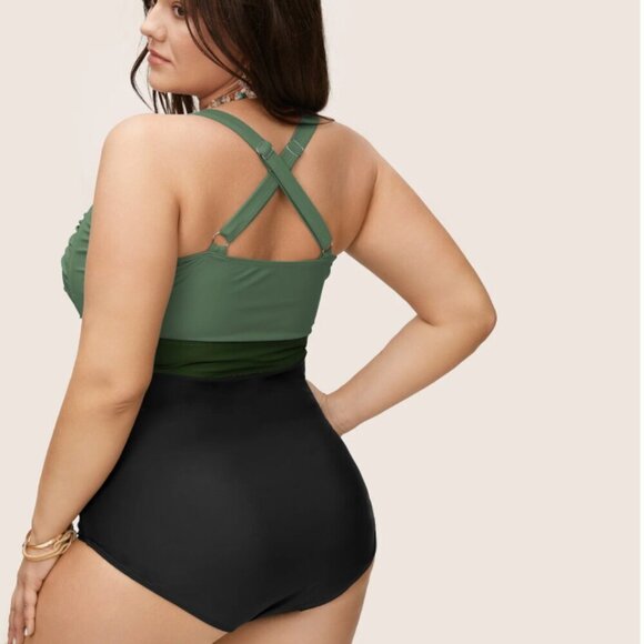 Bloomchic  Contrast Twist Front Skinny One Piece Swimsuit - Picture 2 of 7